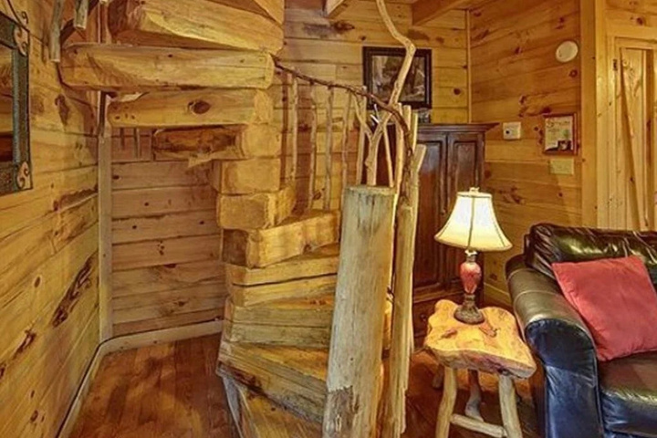 Exterior of Creekside Hideaway by RedAwning
