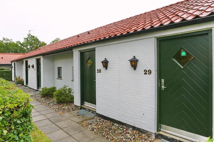 Room 8 of 38