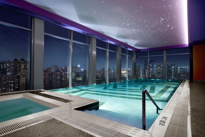 Pool 64 of 109