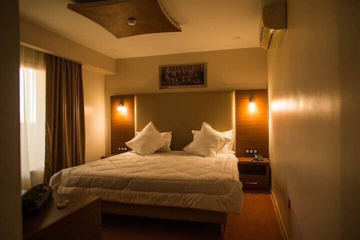 Room 3 of 22