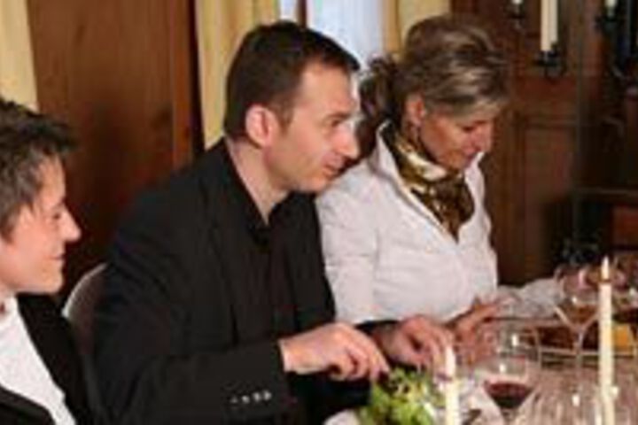 Dining 11 of 14