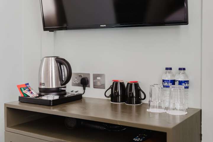 Room 103 of 263