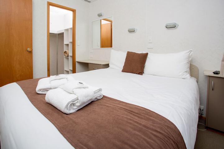 Room 8 of 39