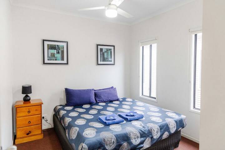 Room 5 of 68