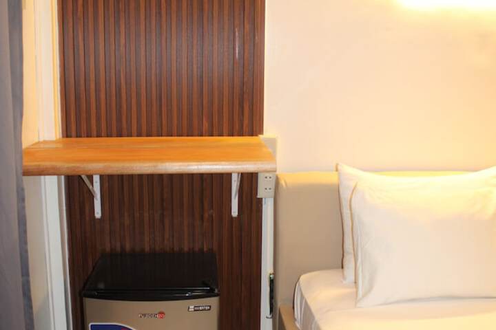 Room 12 of 83