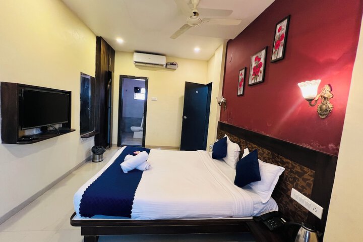 Room 15 of 44