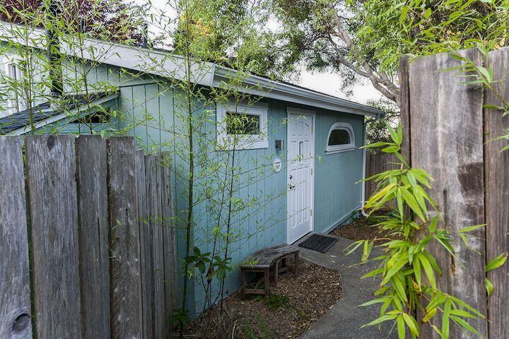 Hotel Exterior 81 of 84