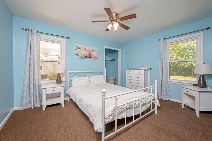 Room 6 of 62
