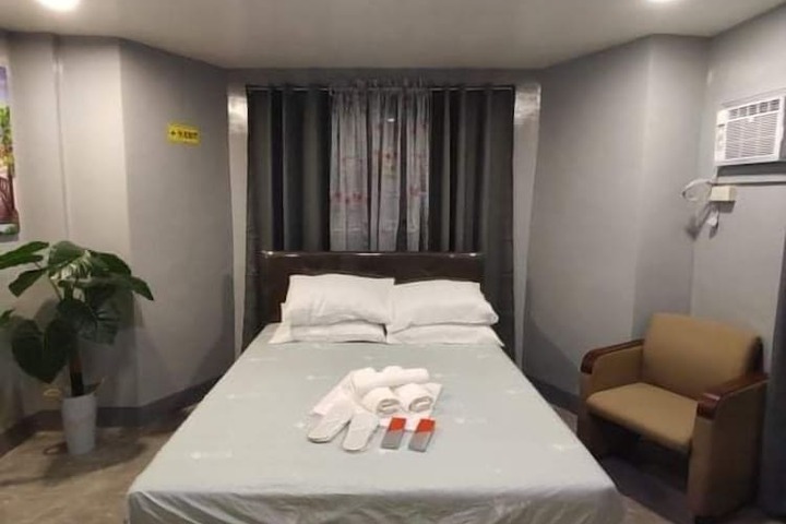 Room 18 of 41