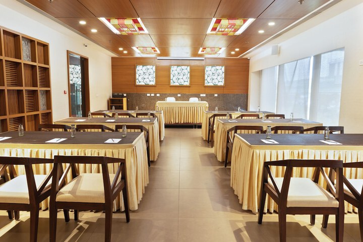 Business Center 136 of 150