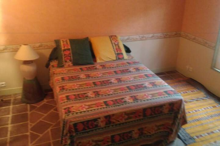 Room 23 of 34