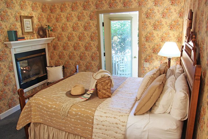 Room 5 of 49