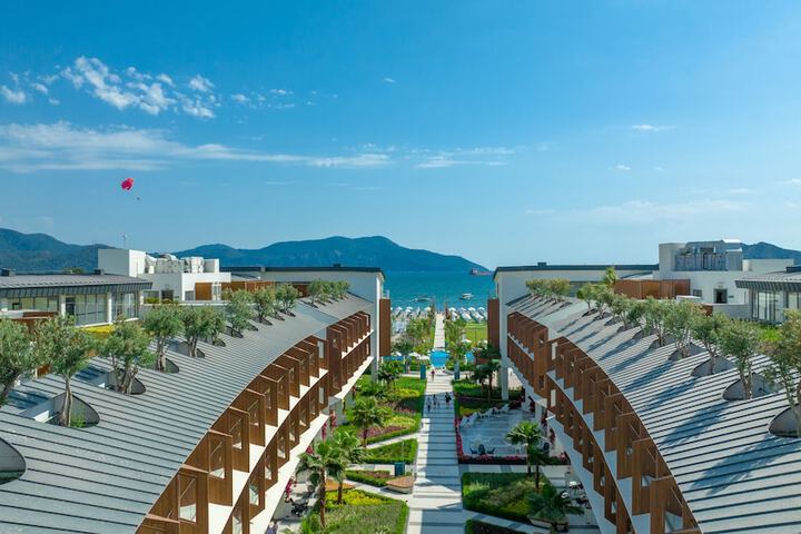 Hotel 244 of 251