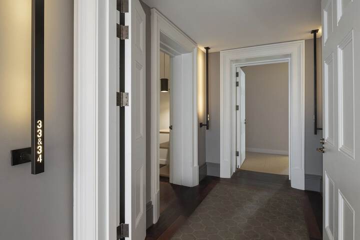 Room 33 of 87