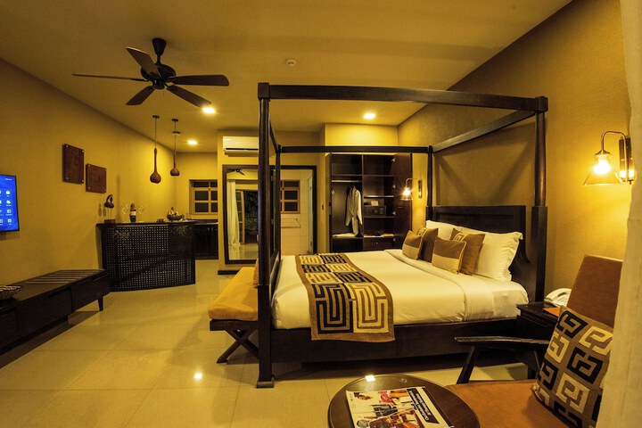 Room 35 of 173