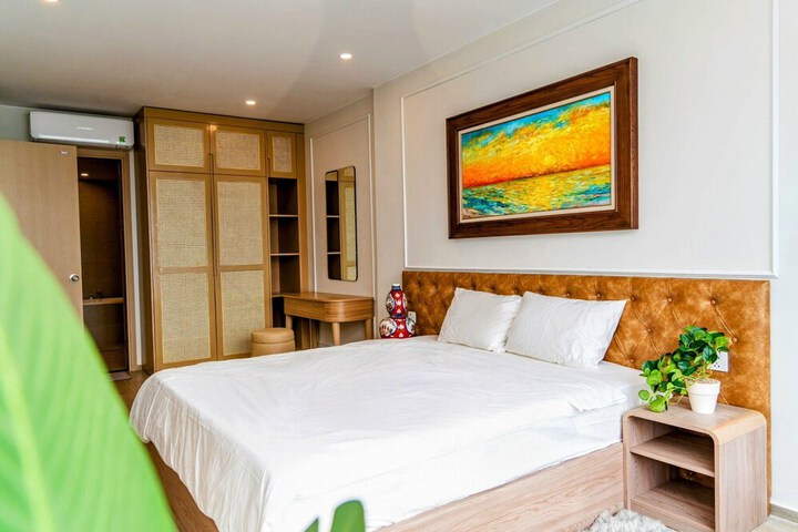 Room 74 of 299