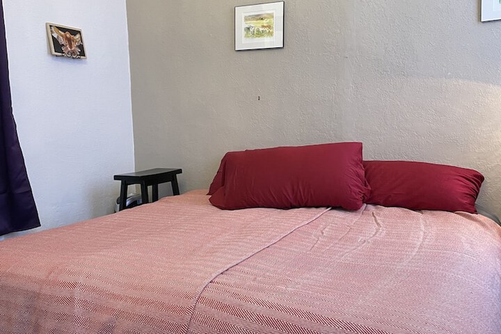 Room 37 of 99