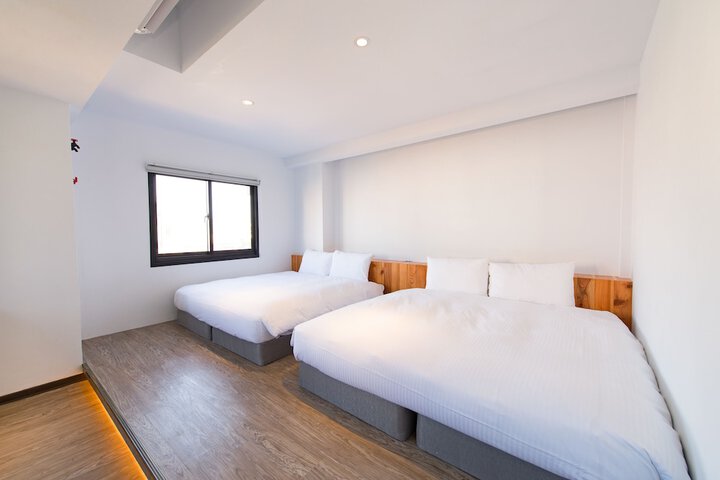 Room 12 of 53