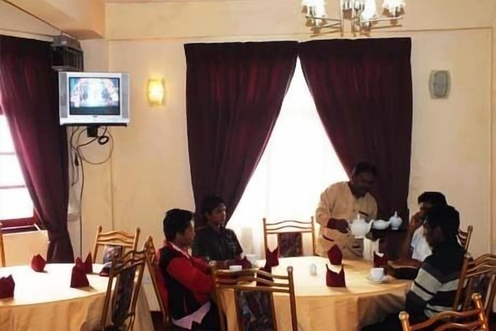Dining Photos