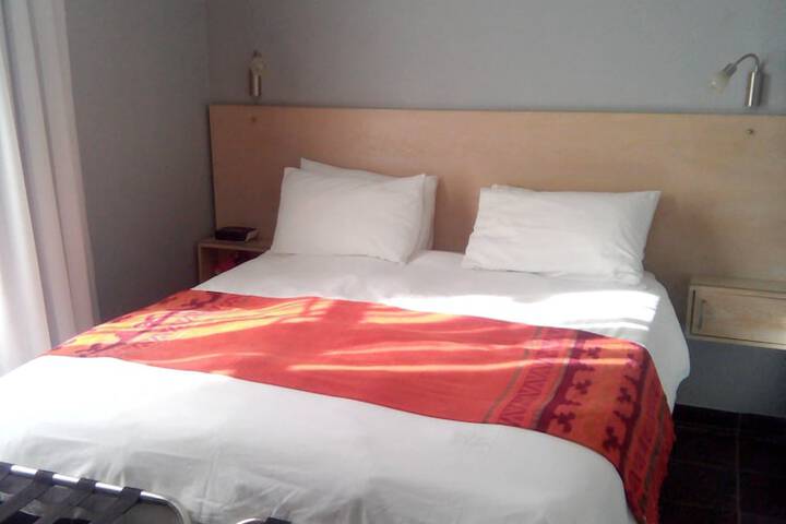 Room 4 of 6