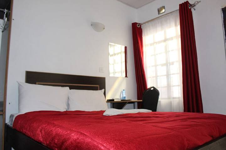 Room 11 of 35