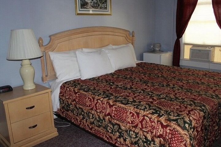 Room 3 of 39