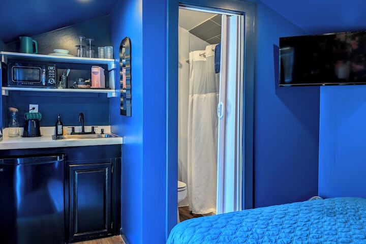 Room 73 of 115