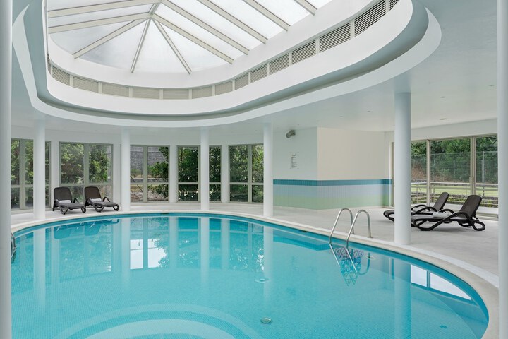 Hotel Pool