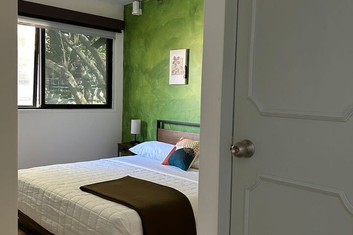 Room 26 of 46