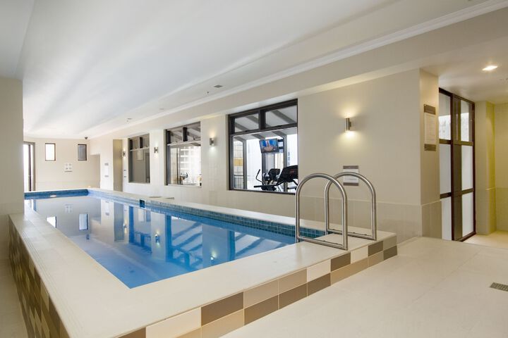 Pool 32 of 41