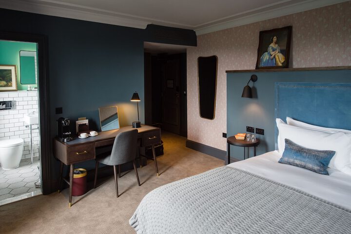 Room 31 of 80