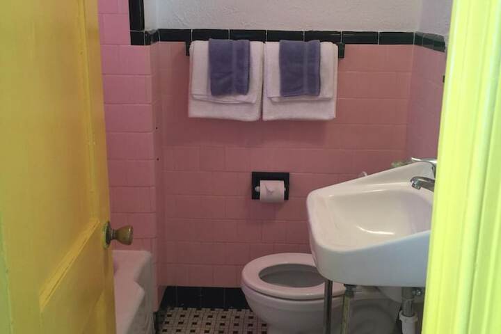 Room 138 of 204