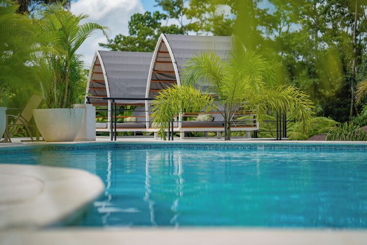 Hotel with Pool