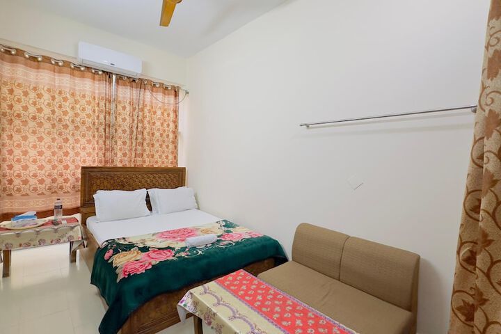 Room 8 of 29