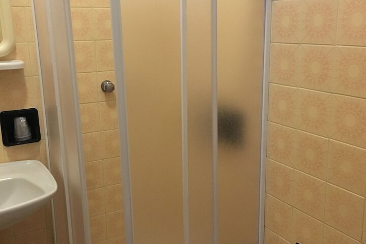 Room 12 of 29