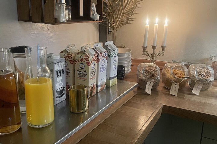 Breakfast/Coffee Service 14 of 24