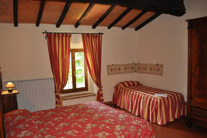 Room 15 of 85