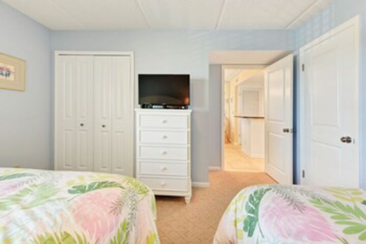 Room 215 of 225