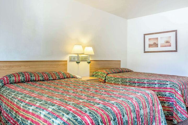Room 6 of 26