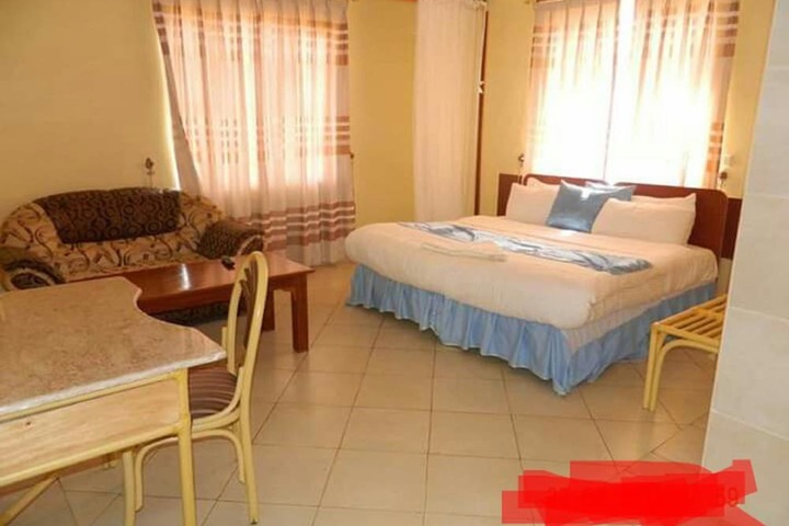 Room 5 of 19