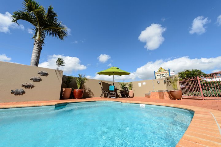 Pool Hotel