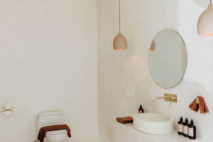 Room 13 of 26