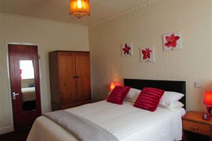 Room 20 of 39
