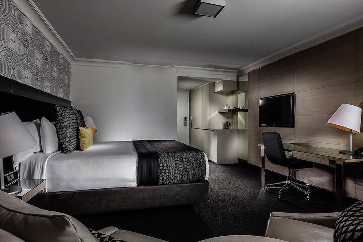 Room 25 of 145
