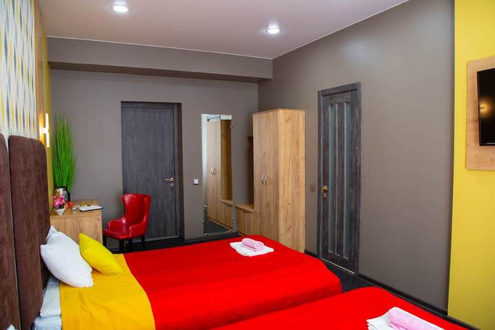 Room 34 of 65