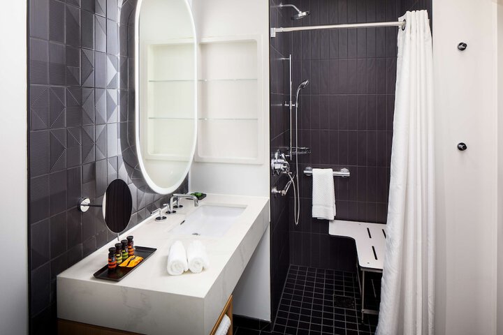 Bathroom shower
