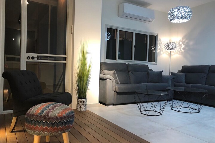Room 9 of 29
