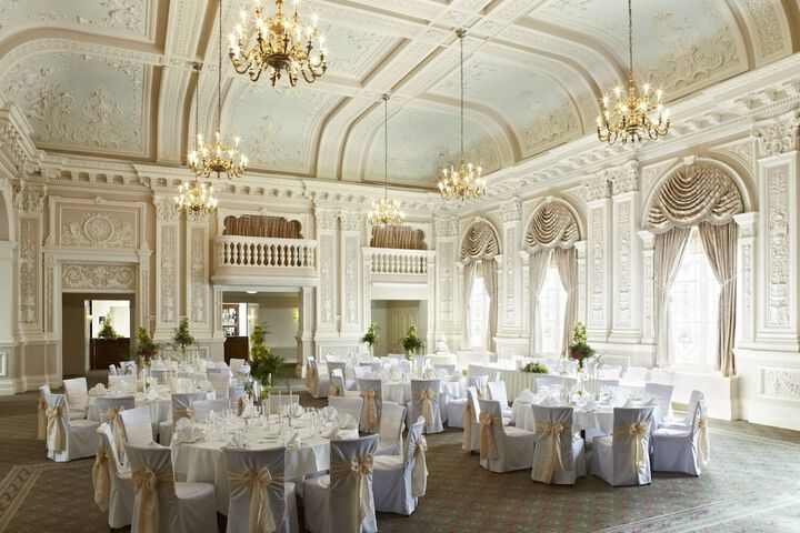 Ballroom/Hall 72 of 84