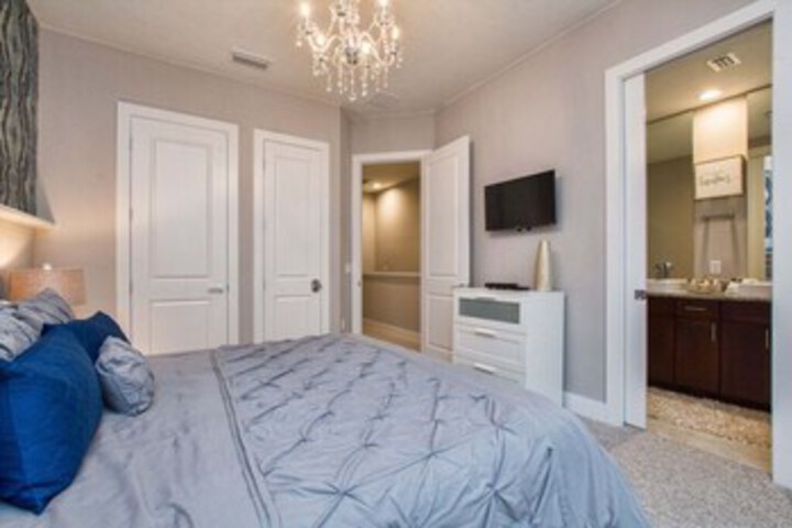 Room 119 of 121