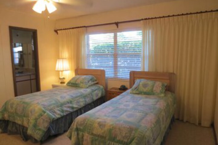 Room 33 of 39